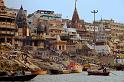 064 Varanasi, Lijkverbranding aan de Ghats